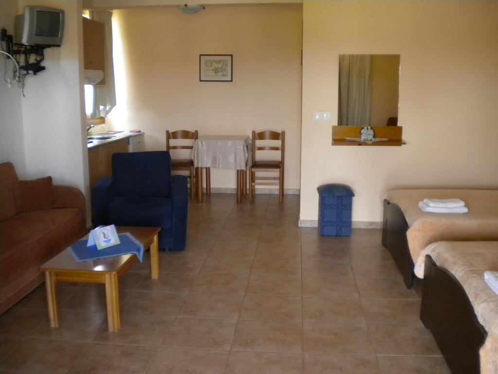 Porto Lagos Rooms Phòng bức ảnh