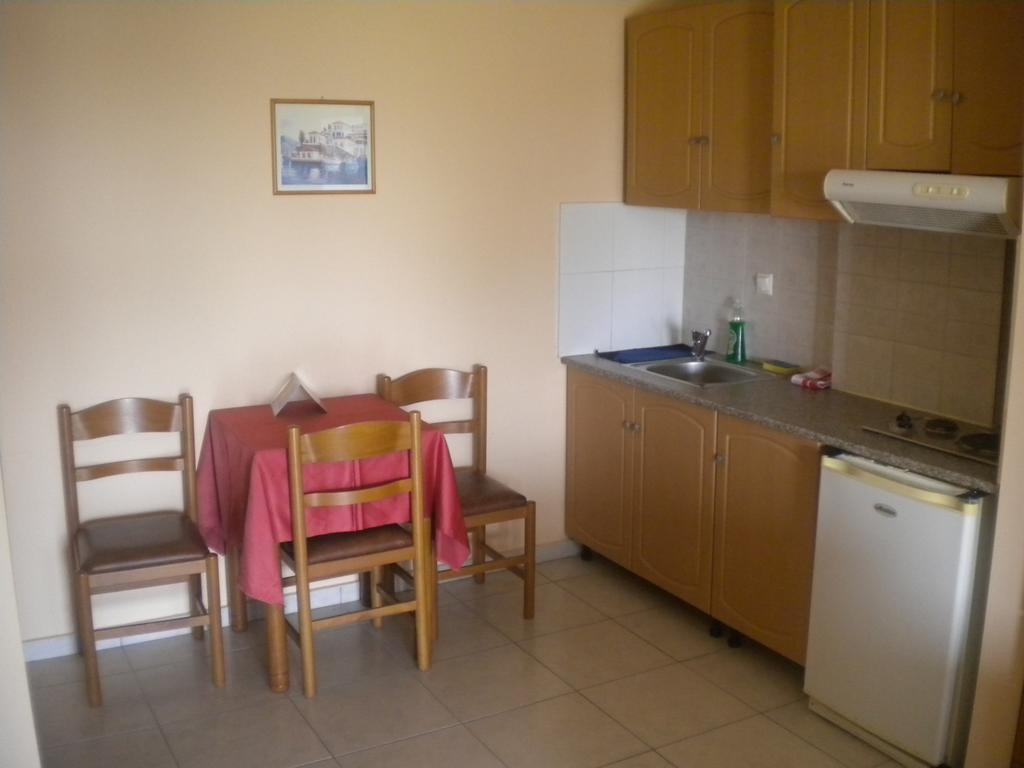 Porto Lagos Rooms Phòng bức ảnh